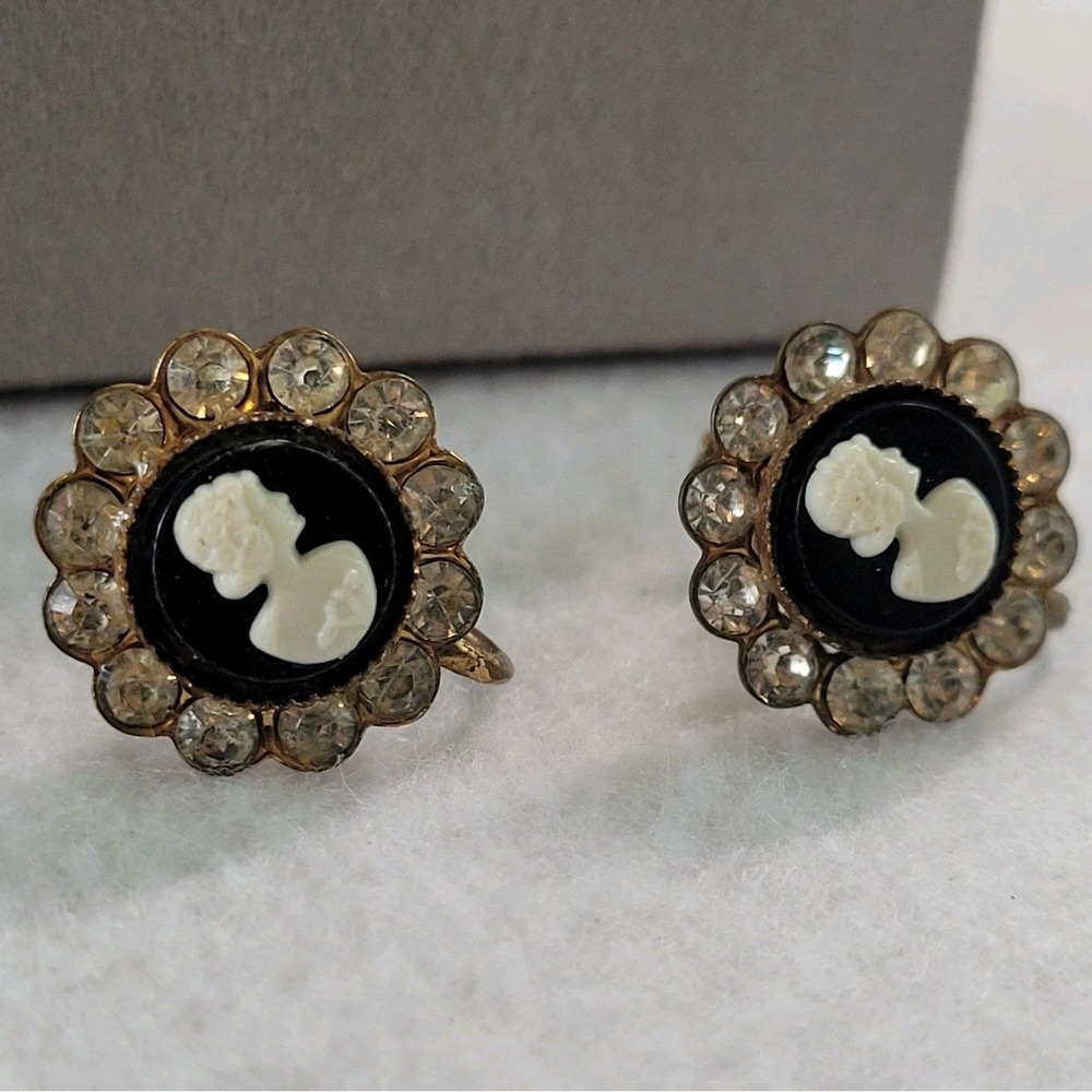 Coro Cameo Screw Back Earrings 1950s Style Rhinestone Victorian Revival